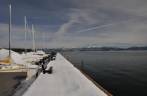 Muita neve em marina no Lake Tahoe, na Califórnia, nos Estados Unidos